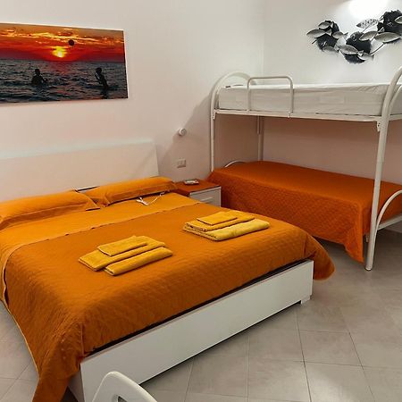 Апартаменты La Terrazza Sul Mare Санта-Мария-аль-Баньо Экстерьер фото